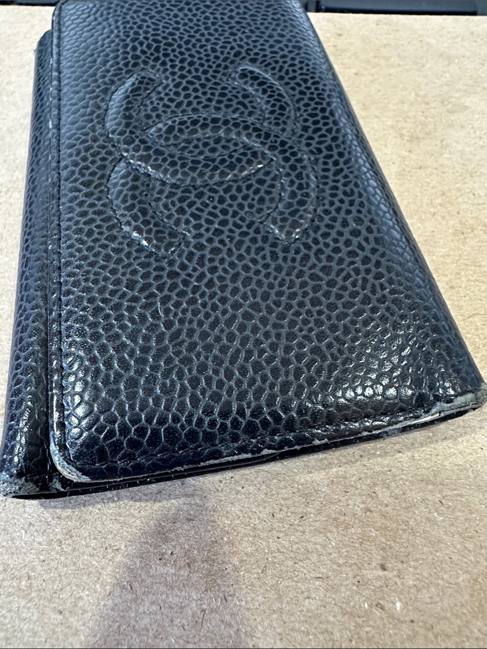 CHANEL Black Caviar Leather Keyholder with Embossed CC - Picture 7 of 8